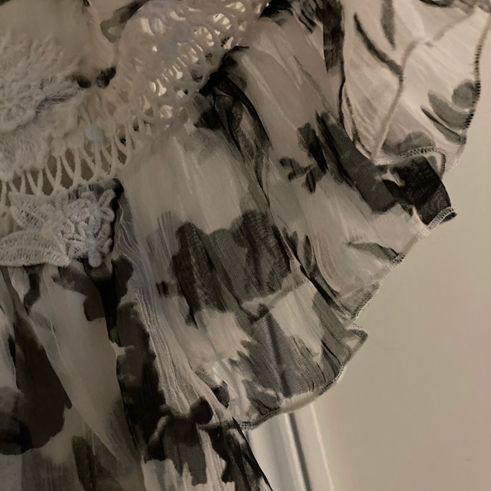 Dress - Picture 5 of 5